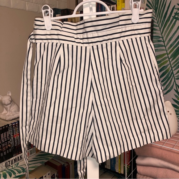 Zara | Striped High Waist Short | White & Dark Blue - Picture 6 of 6
